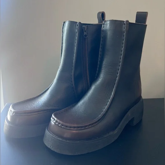 Clarks Effery Block Heel Bootie NWOT Size 6 - Picture 6 of 11